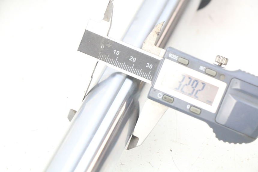 photo de FORKS LEG APOLLO RFZ 125