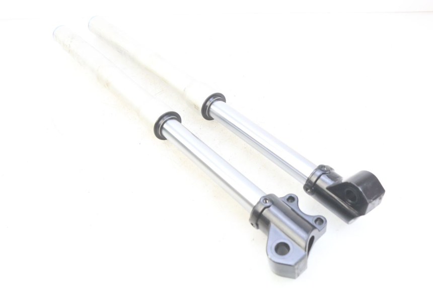 photo de FORK TUBE APOLLO RFZ 150