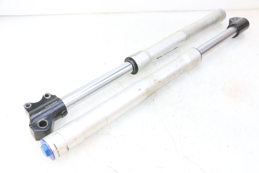 photo de FORK TUBE APOLLO RFZ 150