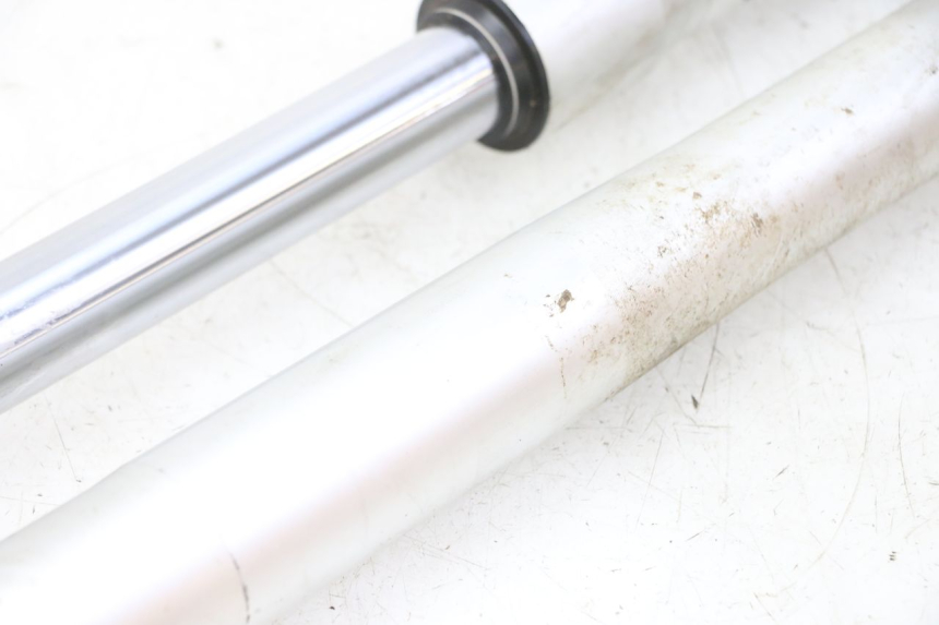 photo de FORK TUBE APOLLO RFZ 150