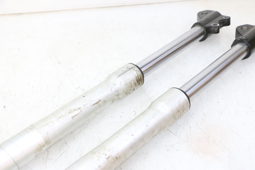 photo de FORK TUBE APOLLO RFZ 150