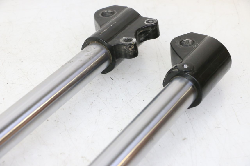 photo de FORK TUBE APOLLO RFZ 150