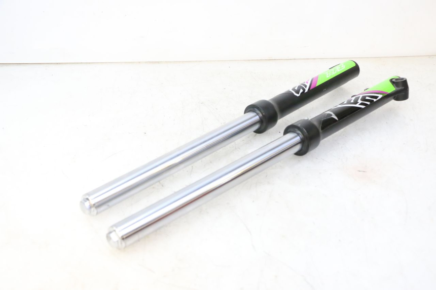 photo de FORKS LEG APOLLO RFZ 125