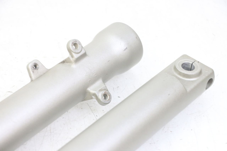 photo de FORKS LEG YAMAHA TDR DELTABOX 125 (1993 - 2003)