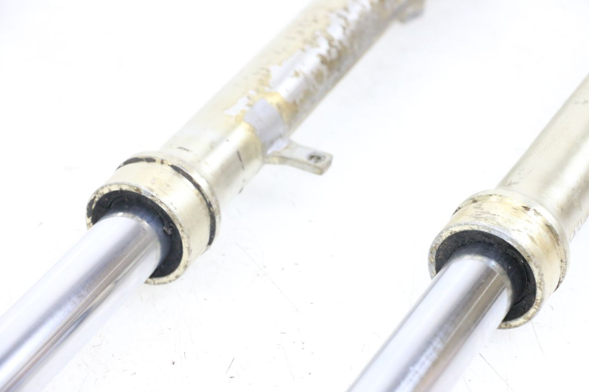 photo de FORKS LEG SUZUKI TS X 80 (1984 - 1988)