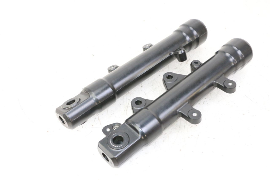 photo de FORKS LEG YAMAHA XMAX X-MAX 125 (2021 - 2025)