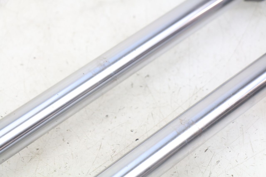 photo de FORK TUBE YAMAHA PW 80 (1983 - 2014)