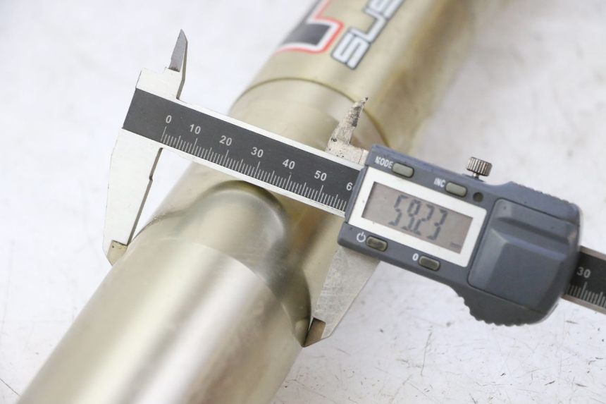 photo de FORKS LEG YAMAHA YZ-F YZF 250 (2014 - 2018)