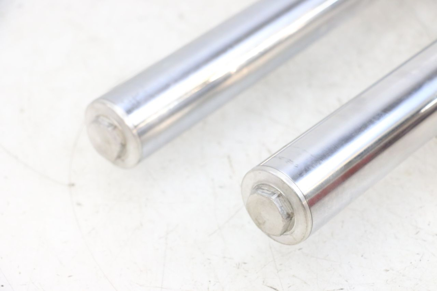 photo de FORKS LEG KAWASAKI ZR 7 750 (1999 - 2001) - Distinctive features