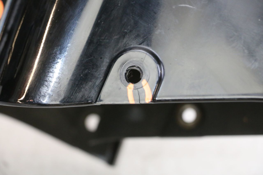 photo de FRONT FENDER SUZUKI BURGMAN 125 (2007 - 2014)