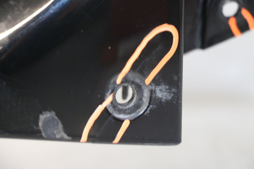 photo de FRONT FENDER SUZUKI BURGMAN 125 (2007 - 2014)