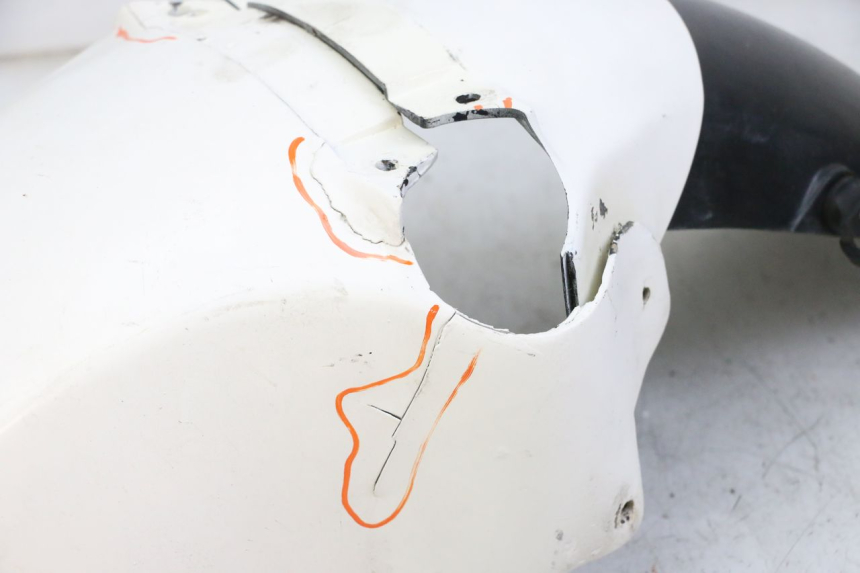 photo de FRONT FENDER YAMAHA FJ 36Y 1100 (1984 - 1985)