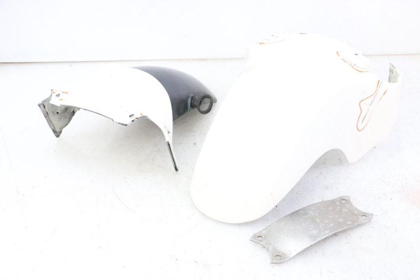 photo de FRONT FENDER YAMAHA FJ 36Y 1100 (1984 - 1985)