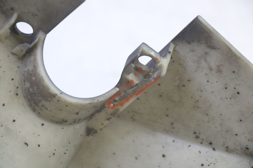 photo de FRONT FENDER PEUGEOT KISBEE 4T 50 (2018 - 2022) - Distinctive features