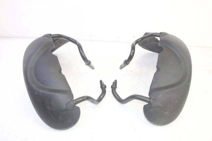 photo de FRONT FENDER PIAGGIO MP3 HPE 350 (2018 - 2020) - Main view