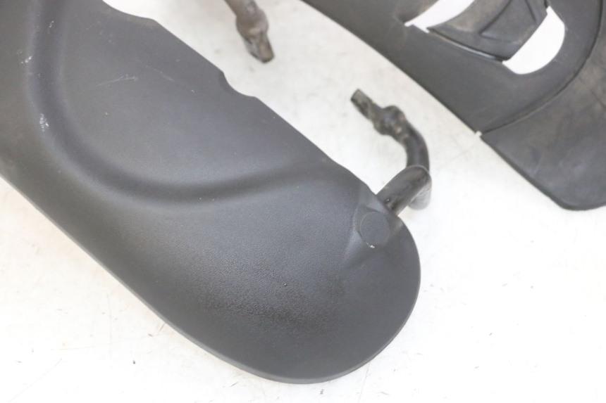 photo de FRONT FENDER PIAGGIO MP3 LT 300 (2010 - 2016)