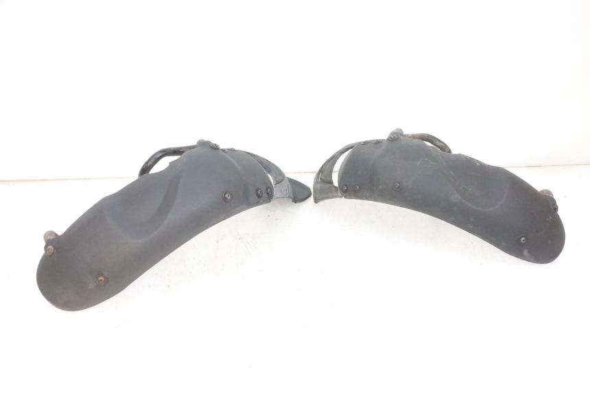 photo de FRONT FENDER PIAGGIO MP3 RL 250 (2007 - 2010) - Distinctive features