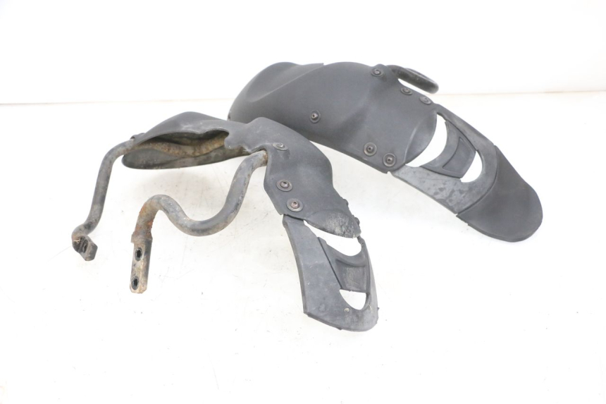 photo de FRONT FENDER PIAGGIO MP3 RL 250 (2007 - 2010) - Markings and original references