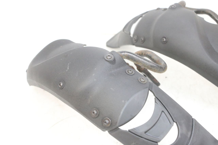 photo de FRONT FENDER PIAGGIO MP3 RL 250 (2007 - 2010) - Additional view of the item