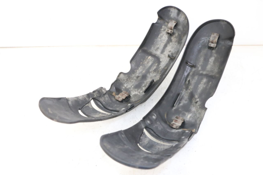 photo de FRONT FENDER PIAGGIO MP3 LT 400 (2007 - 2012)