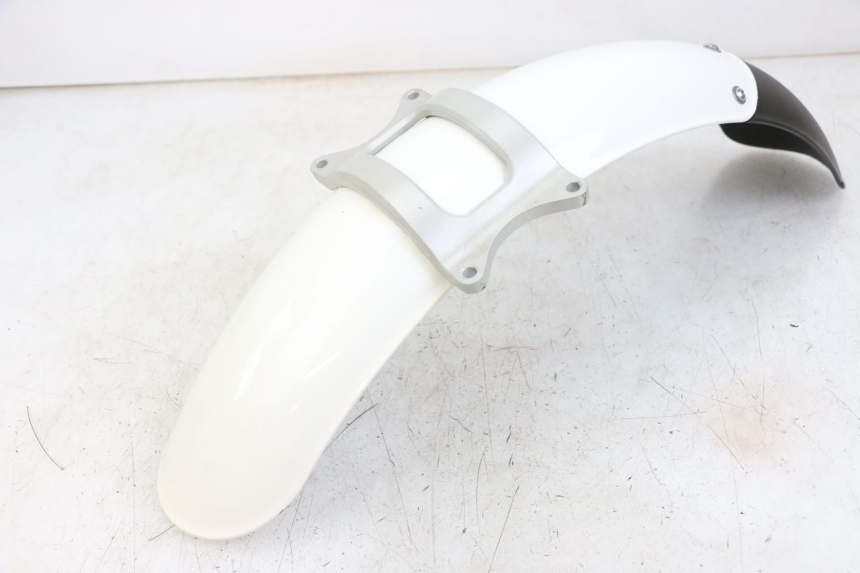 photo de FRONT FENDER ROYAL ENFIELD CONTINENTAL GT 650 (2019 - 2024)