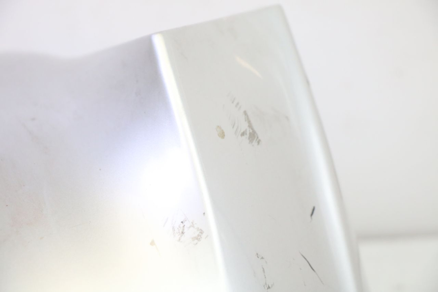 photo de FRONT FENDER YAMAHA YP MAJESTY 125 (2002 - 2006) - Surface and material condition