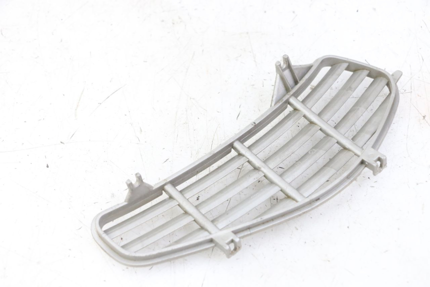 photo de LEFT RADIATOR COVER PIAGGIO VESPA GRANTURISMO 200 (2004 - 2005)