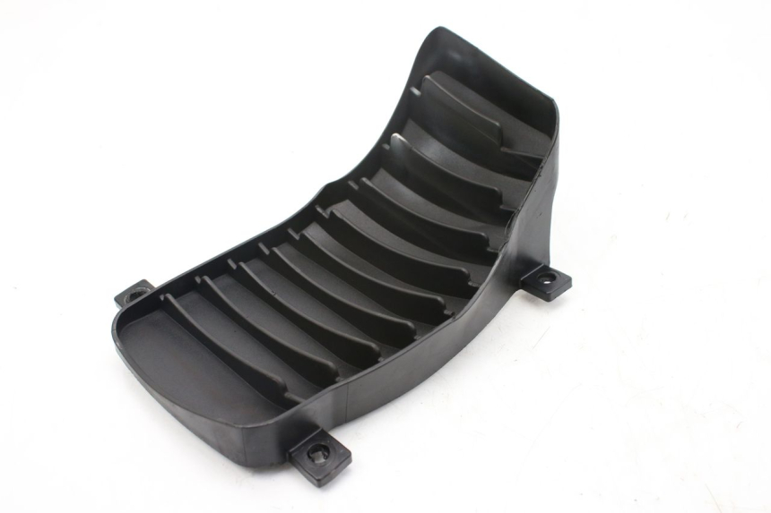 photo de LEFT RADIATOR GRILL PIAGGIO VESPA GTS IGET ABS 125 (2017 - 2023)