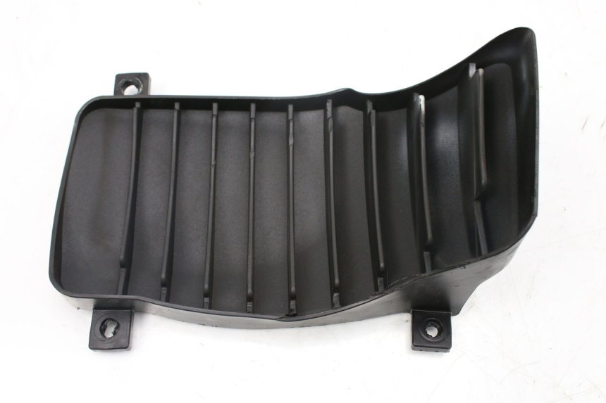 photo de LEFT RADIATOR GRILL PIAGGIO VESPA GTS IGET ABS 125 (2017 - 2023)
