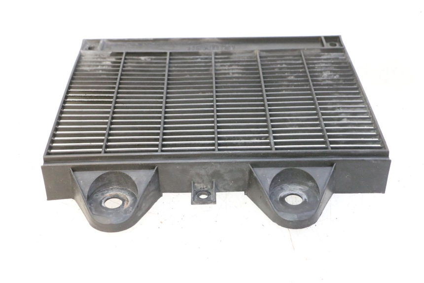 photo de RADIATOR COVER TRIUMPH SPRINT 900 (1995 - 1998)