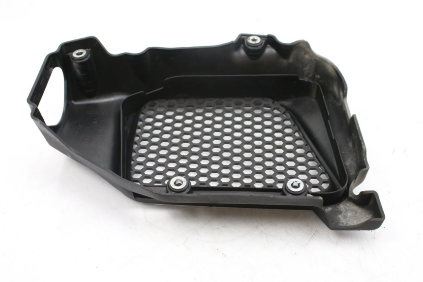 photo de RADIATOR GRILLE PIAGGIO VESPA GTS IGET ABS 125 (2017 - 2023)