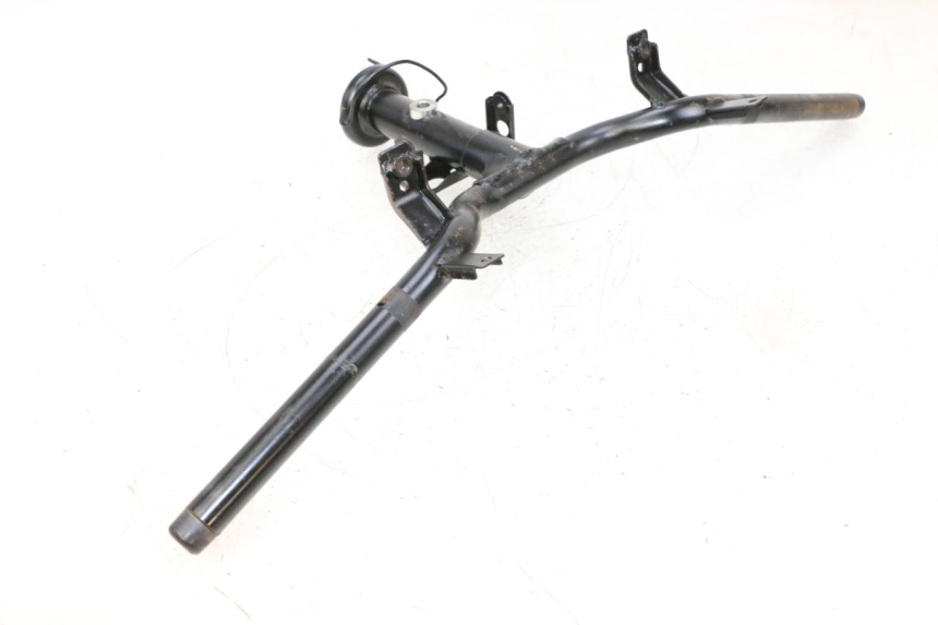 photo de HANDLEBAR KYMCO AGILITY 4T 50 (2018 - 2022) - Fixing points details