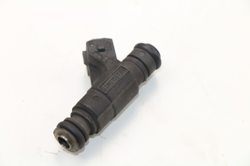 photo de FUEL INJECTOR BMW R GS 1150 (1999 - 2004) - Technical close-up