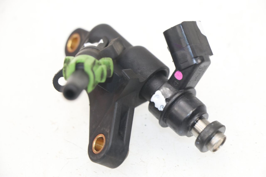 photo de FUEL INJECTOR HONDA CBF 125 (2009 - 2015)