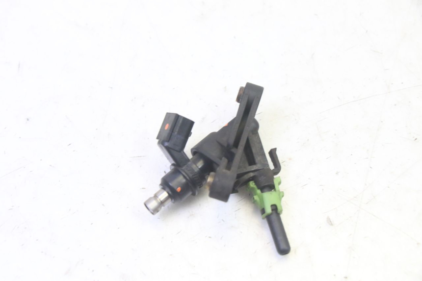 photo de FUEL INJECTOR HONDA CBF 125 (2009 - 2015)