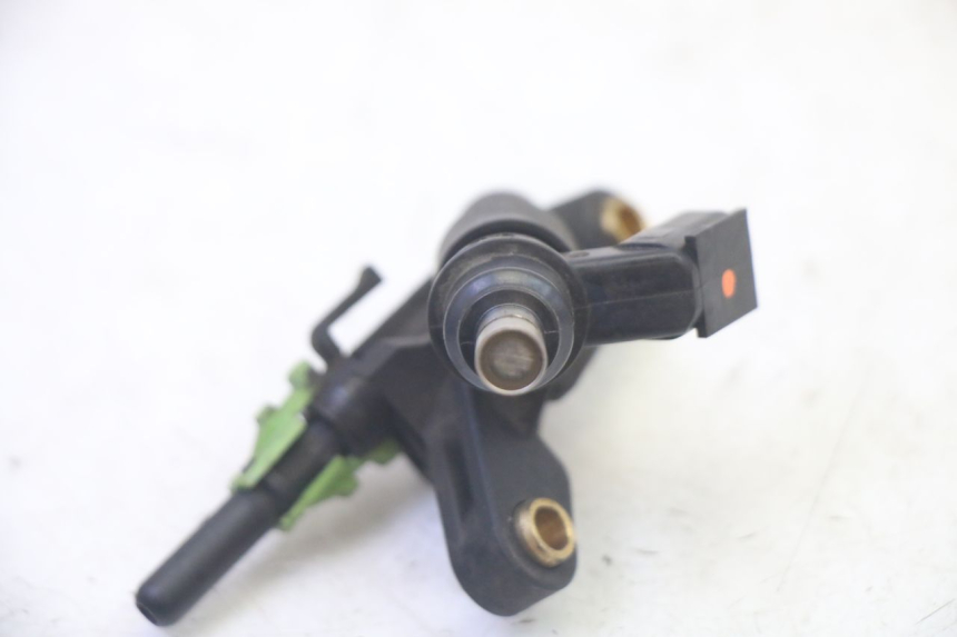 photo de FUEL INJECTOR HONDA CBF 125 (2009 - 2015)