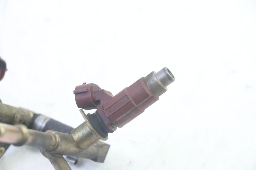 photo de FUEL INJECTOR SUZUKI DL V STROM 1000 (2002 - 2007) - Surface and material condition