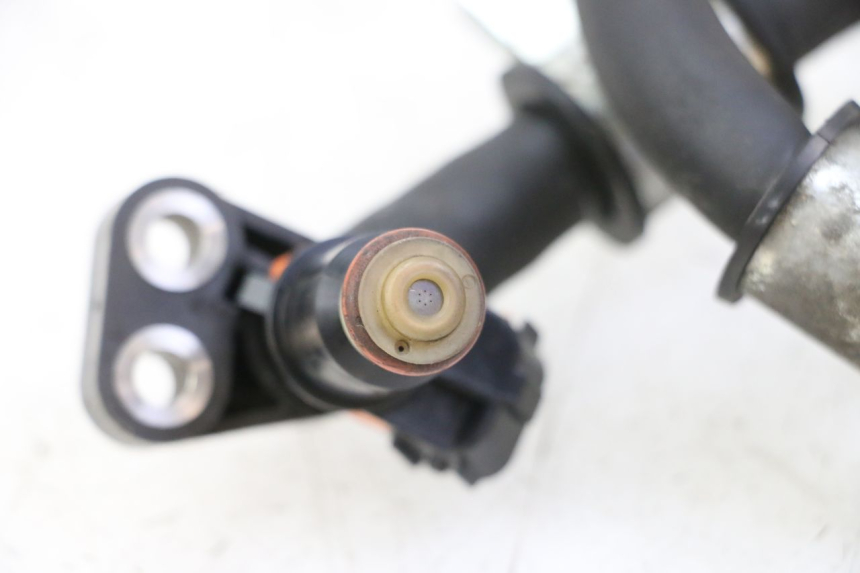 photo de INJECTOR HONDA FES S-WING SWING ABS 125 (2007 - 2015)