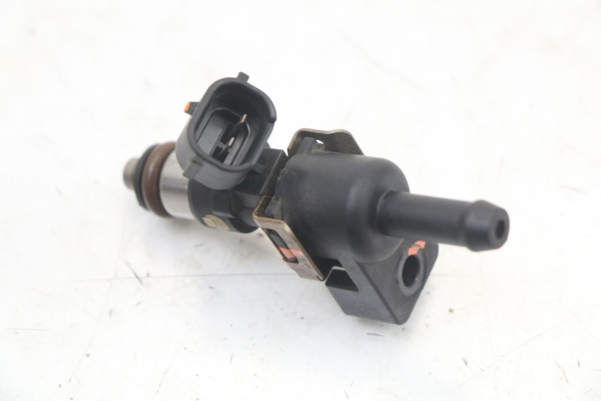 photo de FUEL INJECTOR HUSQVARNA SVARTPILEN 401 (2018 - 2023)