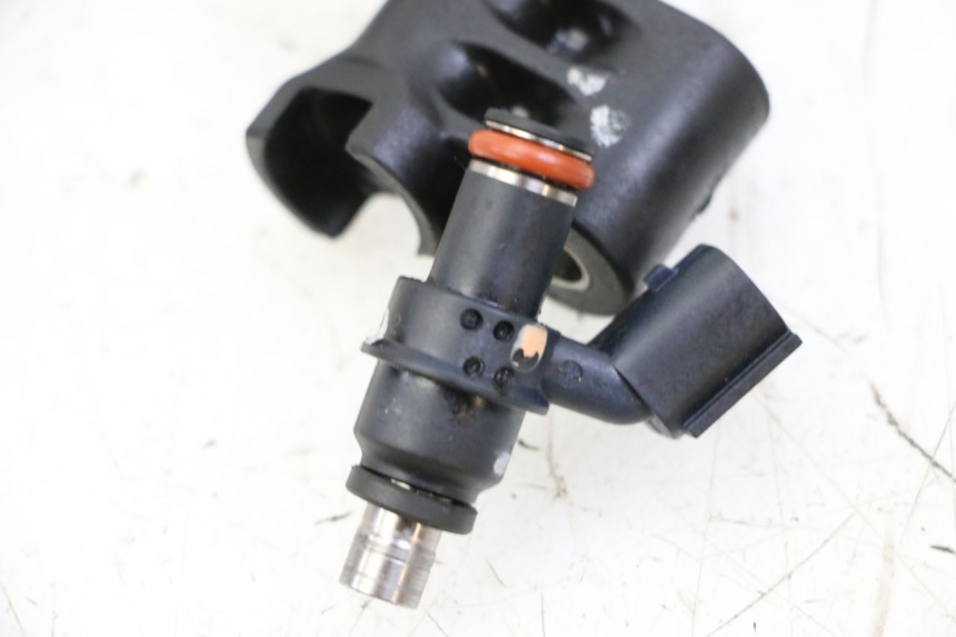 photo de FUEL INJECTOR SYM JOYMAX 250 (2013 - 2017)
