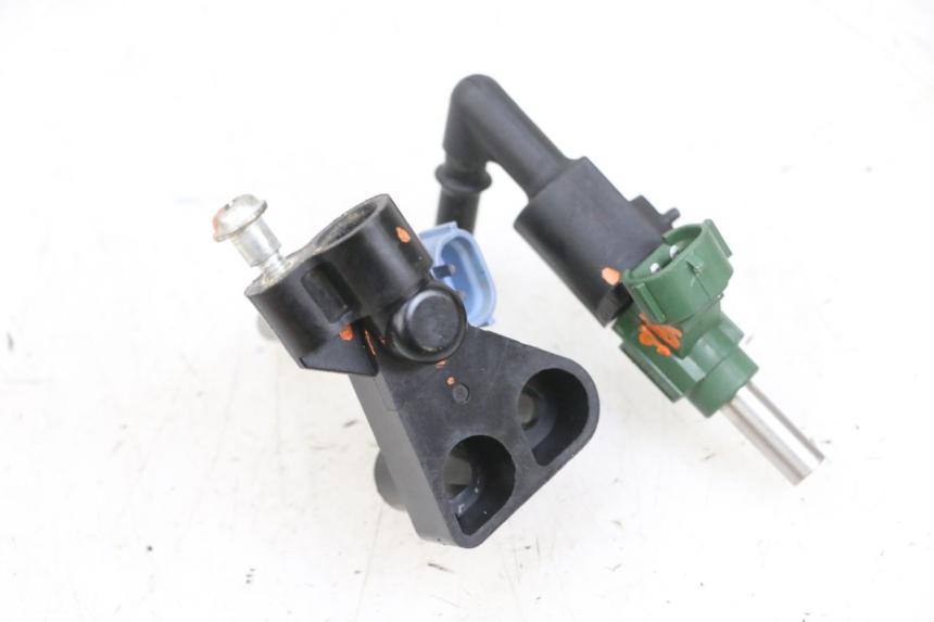 photo de FUEL INJECTOR KAWASAKI KXF KX-F 250 (2017 - 2019) - Technical close-up
