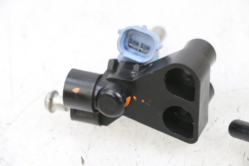 photo de FUEL INJECTOR KAWASAKI KXF KX-F 250 (2017 - 2019) - Fixing points details