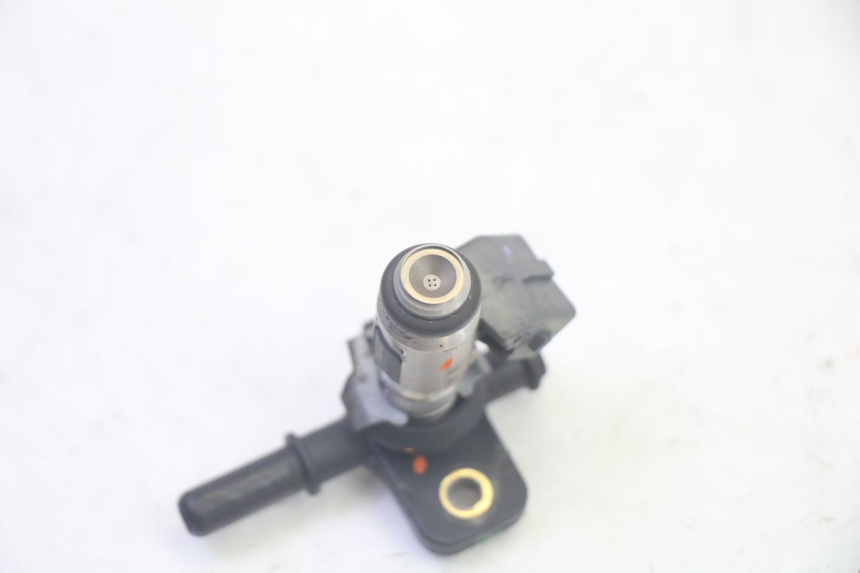 photo de FUEL INJECTOR PIAGGIO MP3 HPE 350 (2018 - 2020) - Product overview