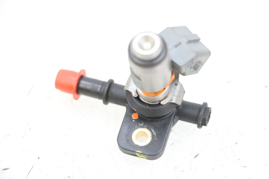 photo de INJECTOR PIAGGIO MP3 RL 250 (2007 - 2010) - Alternative perspective