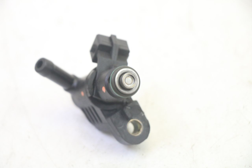 photo de FUEL INJECTOR SYM ORBIT III 3 4T 50 (2021 - 2025) - Technical close-up