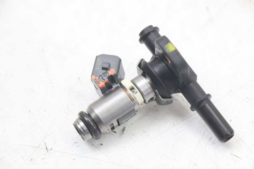 photo de FUEL INJECTOR PIAGGIO MP3 HPE 350 (2018 - 2020)