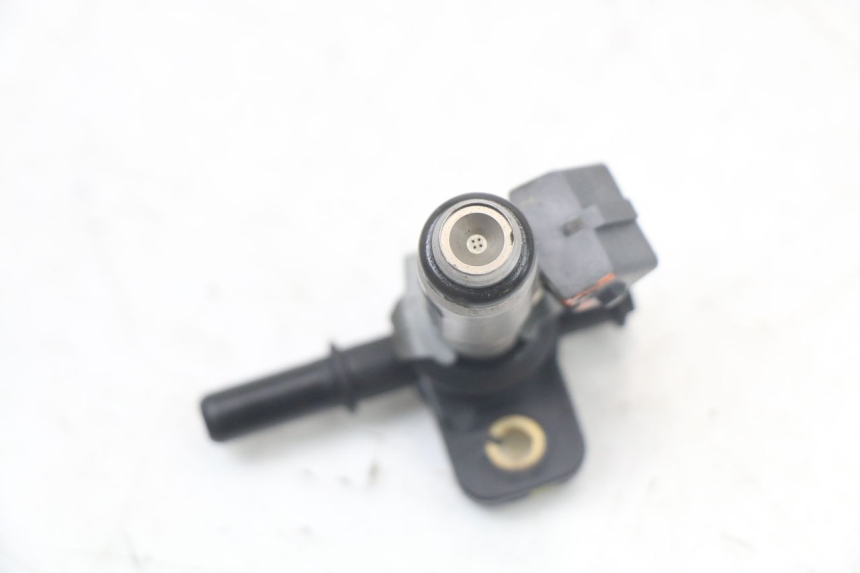 photo de FUEL INJECTOR PIAGGIO MP3 HPE 350 (2018 - 2020)