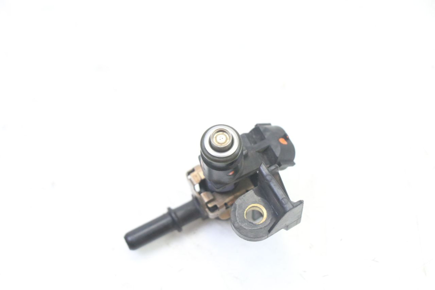 photo de FUEL INJECTOR PEUGEOT SATELIS 125 (2013 - 2018)