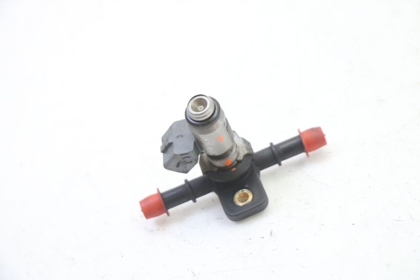 photo de FUEL INJECTOR PEUGEOT SATELIS 250 (2006 - 2012)