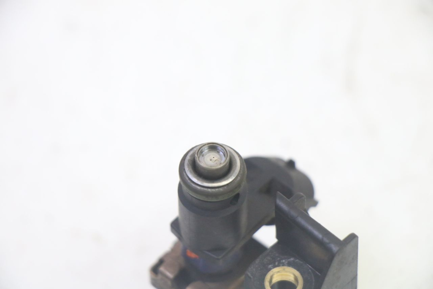 photo de FUEL INJECTOR PEUGEOT SATELIS 125 (2013 - 2018)
